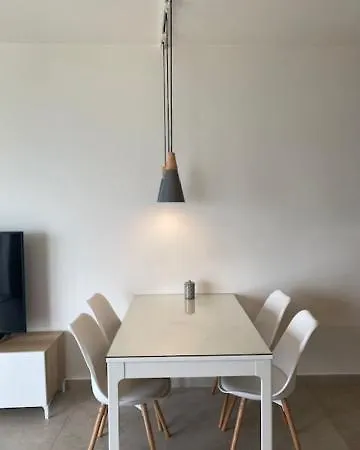 Daire Lovely Sea View 3 Bedroom In Marsalforn Gozo.