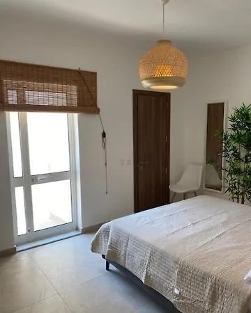 Lovely Sea View 3 Bedroom In Marsalforn Gozo. Apartament Zebbug (Gozo)