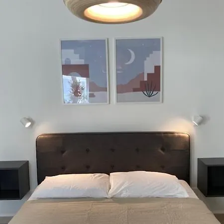 Lovely Sea View 3 Bedroom In Marsalforn Gozo. Apartmán *